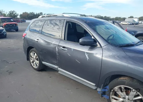 2014 Nissan Pathfinder Platinum z USA, uszkodzony, nr VIN 5N1AR2MN9EC722919